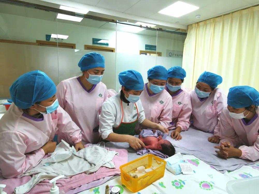 怒江妇婴监护型护送